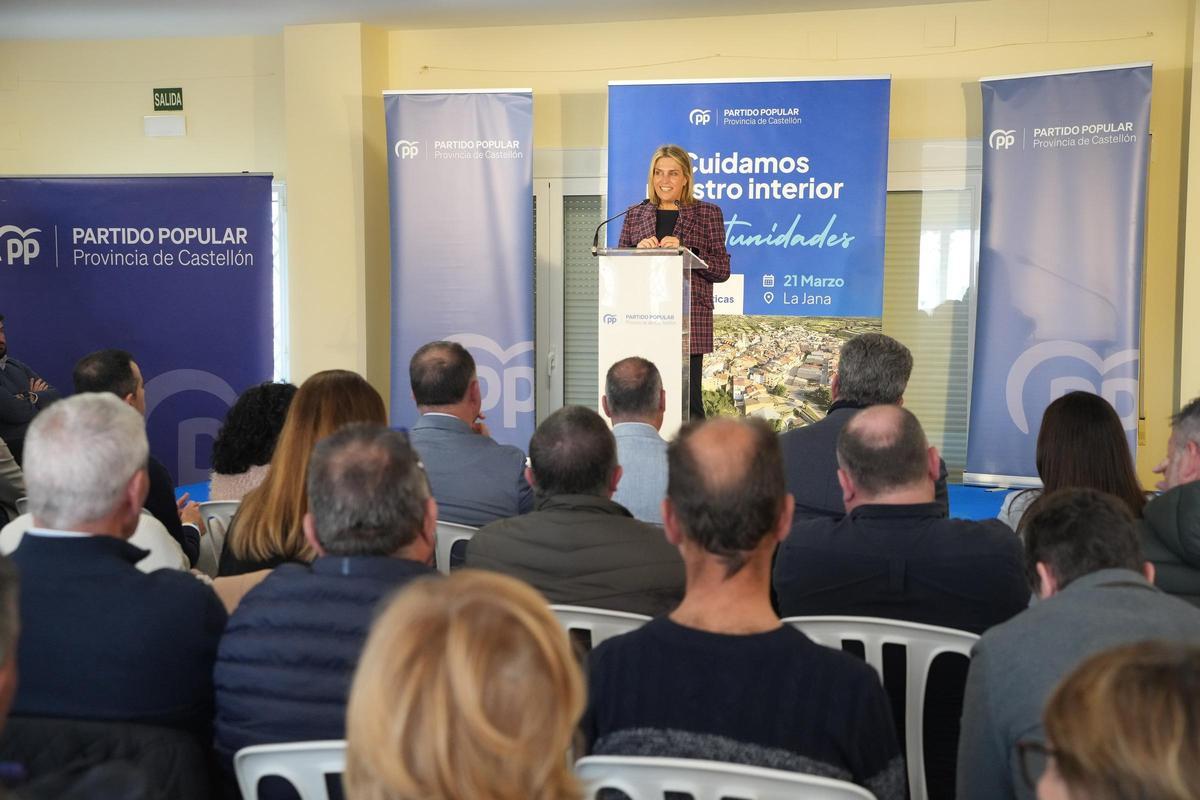 La presidenta del PPCS, Marta Barrachina, este sábado en la Jana.