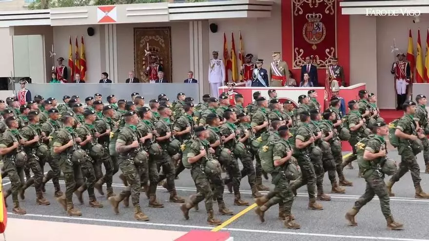 El desfile del Día de las Fuerzas Armadas en Vigo