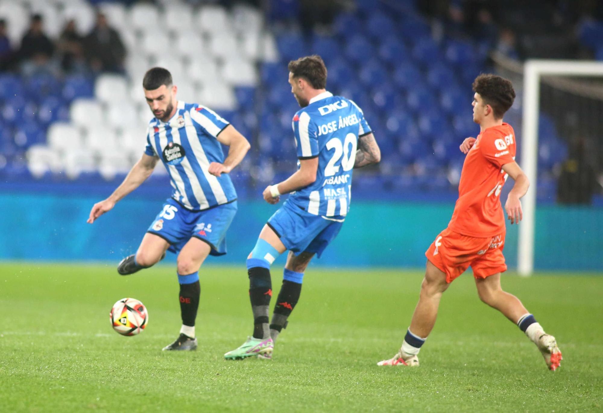 El Dépor gana en Riazor con doblete de Lucas a la Real Sociedad B (2-1)