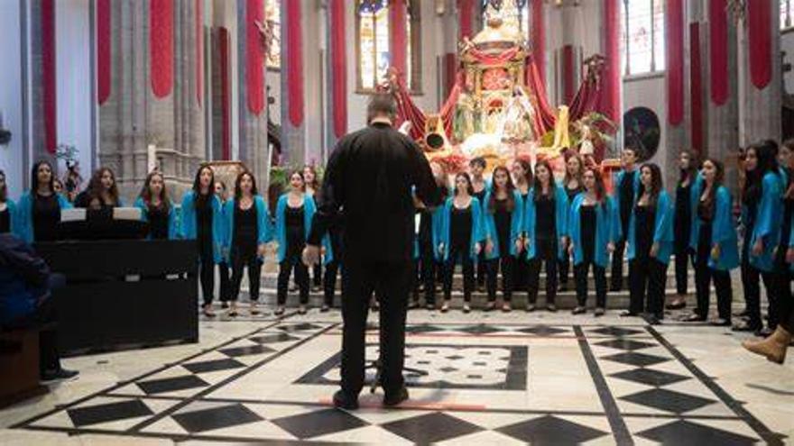 El Coro de Voces Blancas del Conservatorio Superior de Tenerife da el do de pecho