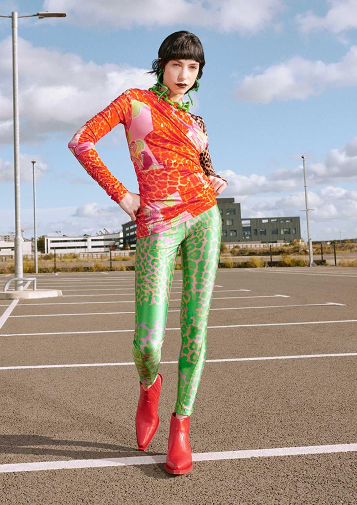 La colección H&M Studio primavera/verano 2022 es colorida y potente