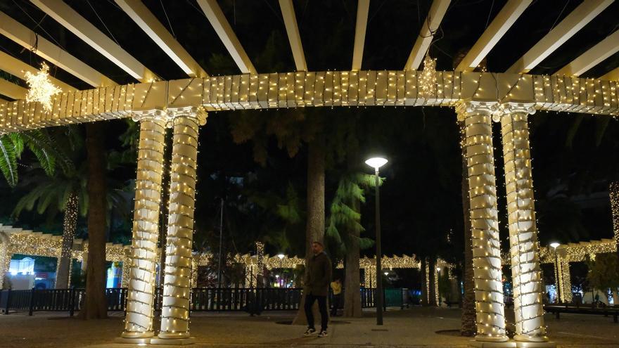 Las fotos de las nuevas luces de Navidad de la plaza de las Columnas de Palma