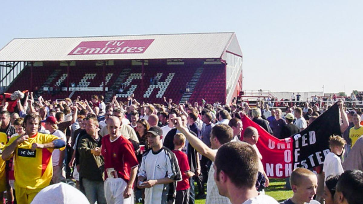 El primer partido de la historia del FC United of Manchester en 2005