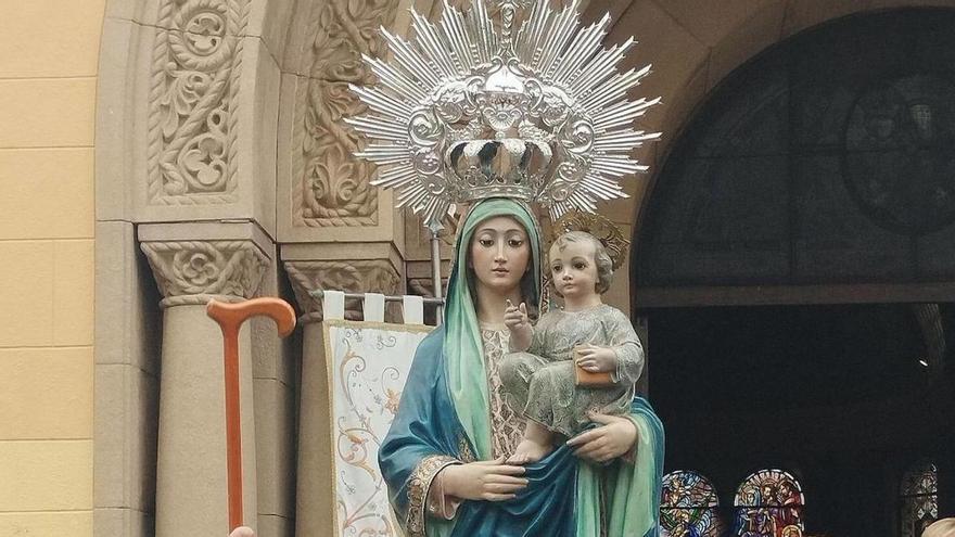 Los objetos de recuerdo de la Virgen de la Salud, en imágenes