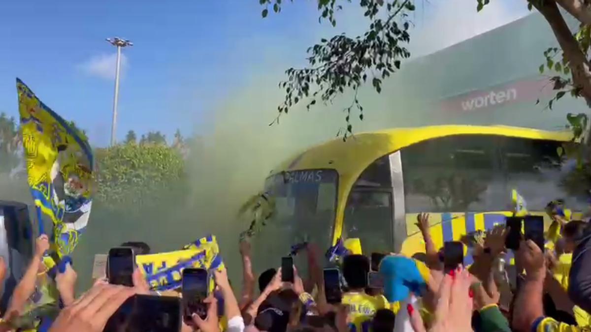 Recibimiento a la UD Las Palmas en el Fondos del Segura