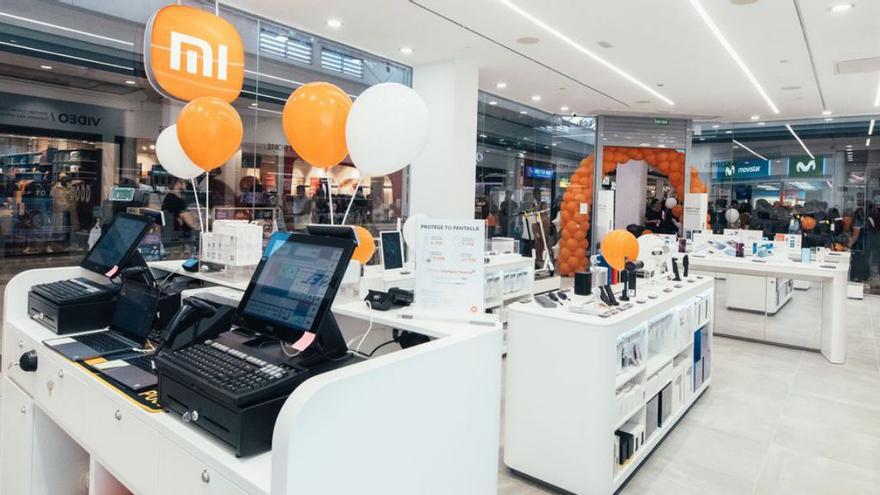 La marca Xiaomi abre su tercera tienda de Tenerife en Alcampo