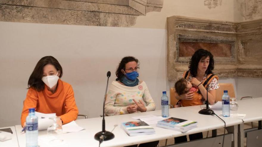 Libro sobre el duelo perinatal en la Biblioteca de Zamora.