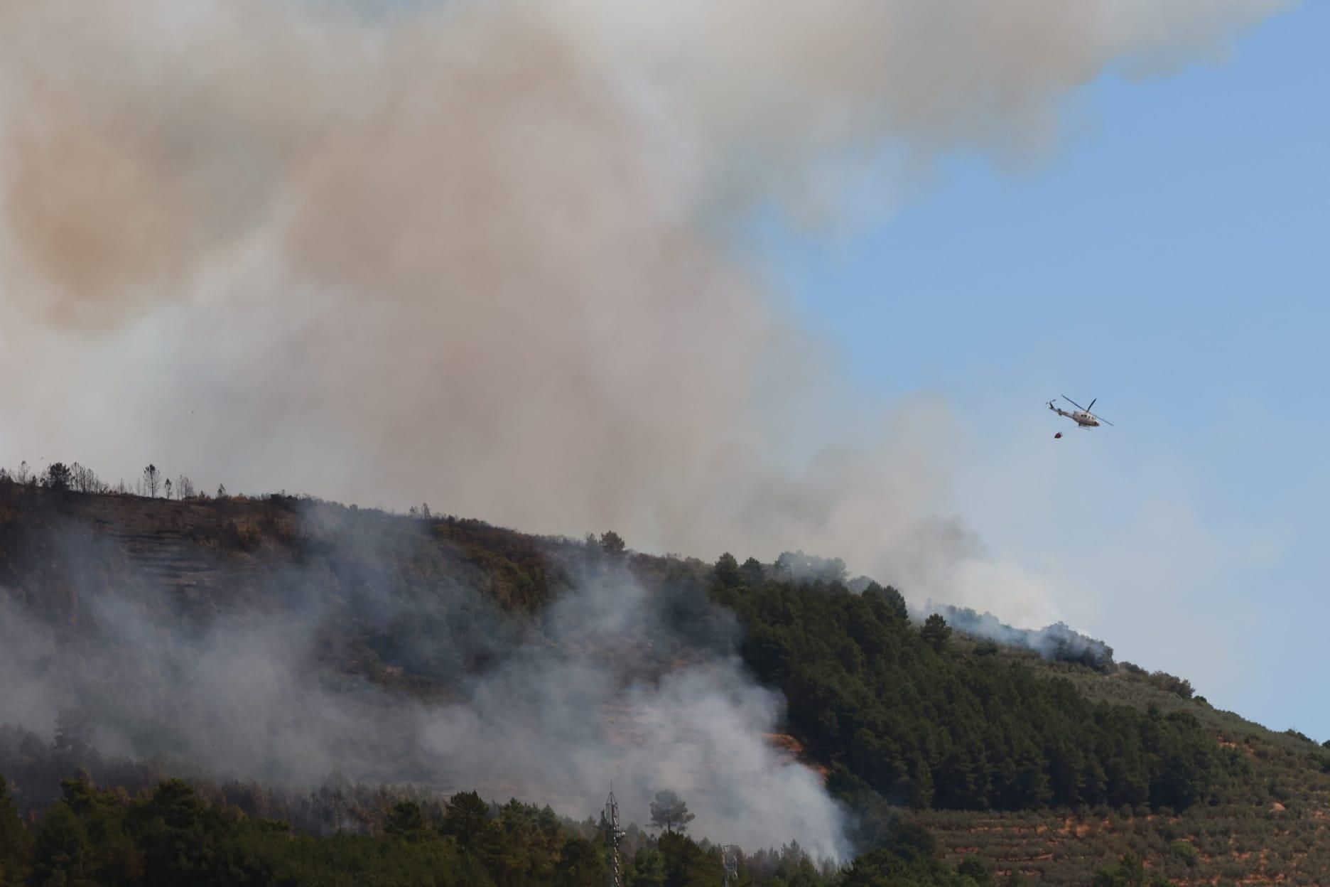 Fotogalería | Así se está desarrollando el incendio en Las Hurdes