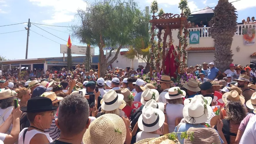 Llegada de la Virgen del Socorro al caserío en Güímar