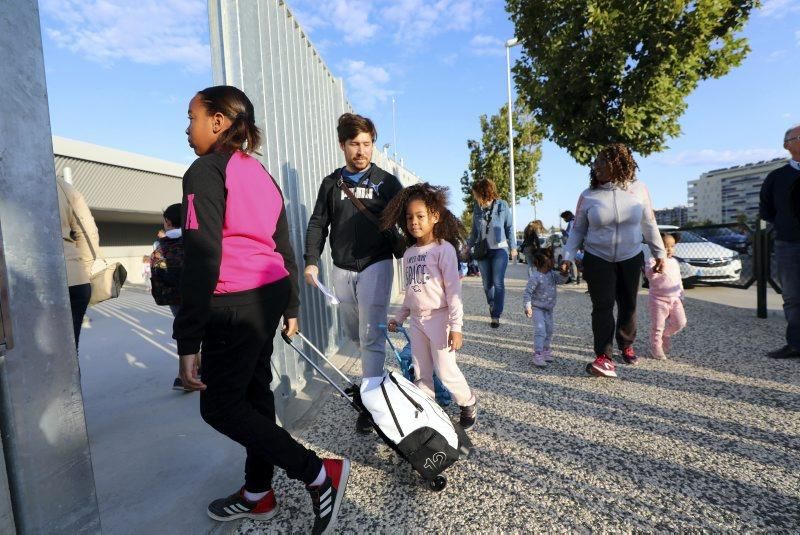 Primer día de clase en el nuevo colegio Parque Venecia