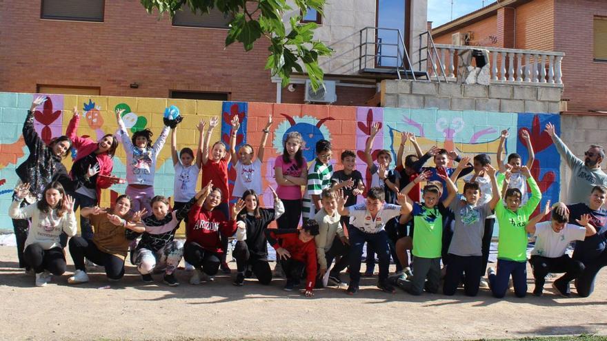 En este iniciativa participaron el alumnado y profesorado de 6º de Primaria del CEIP Manlia. | SERVICIO ESPECIAL