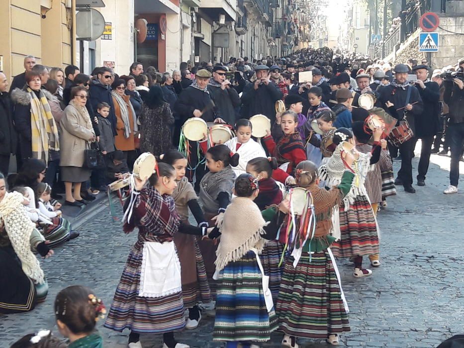 «Les Pastoretes» adoran al Niño en Alcoy