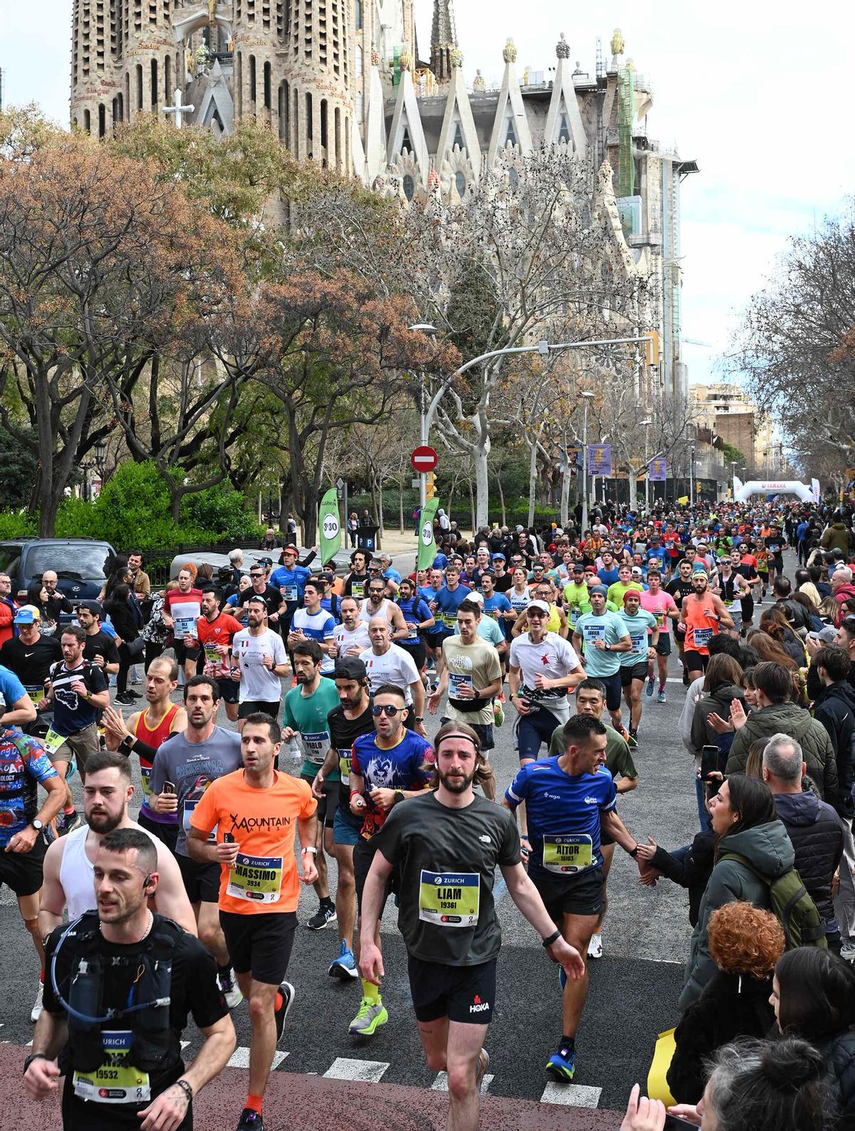 ¿Has participado en la Marató de Barcelona 2024? ¡Búscate en las fotos¡