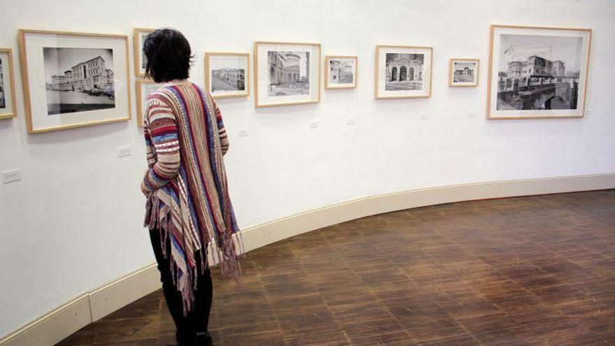 El Paraninfo exhibe una Zaragoza desconocida a través de fotografías inéditas