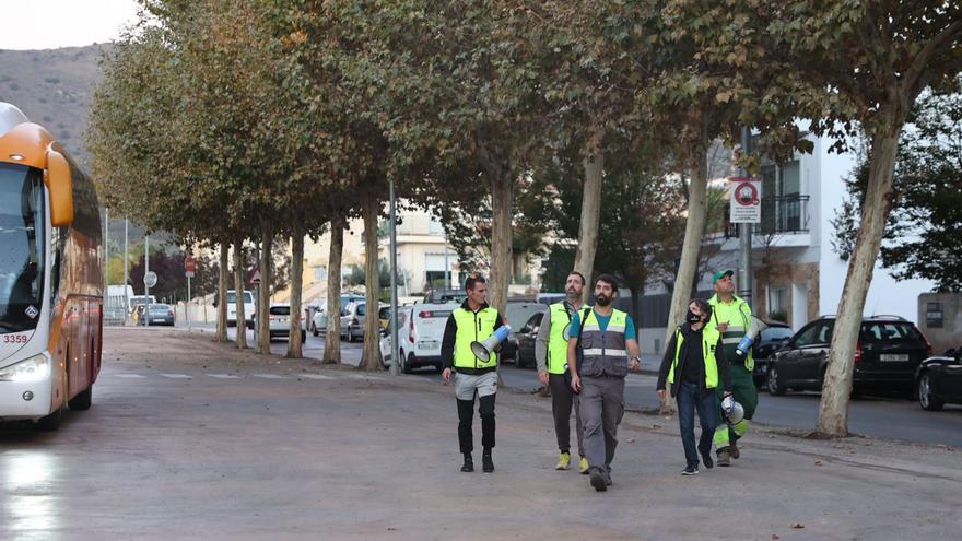 Roses inicia les tasques per foragitar els estornells i reubicar-los fora del nucli urbà