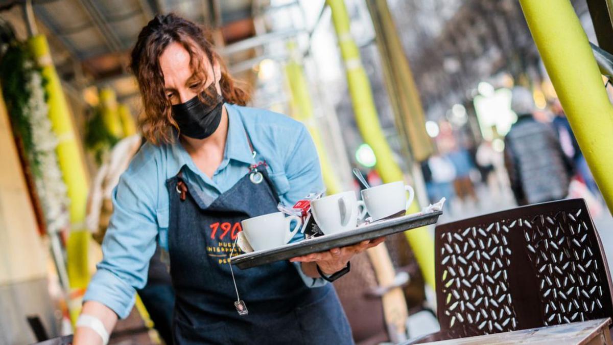 El programa Más Empleo de Fundación «la Caixa» posibilita la insercción laboral. |  | CEDIDAS A LNE