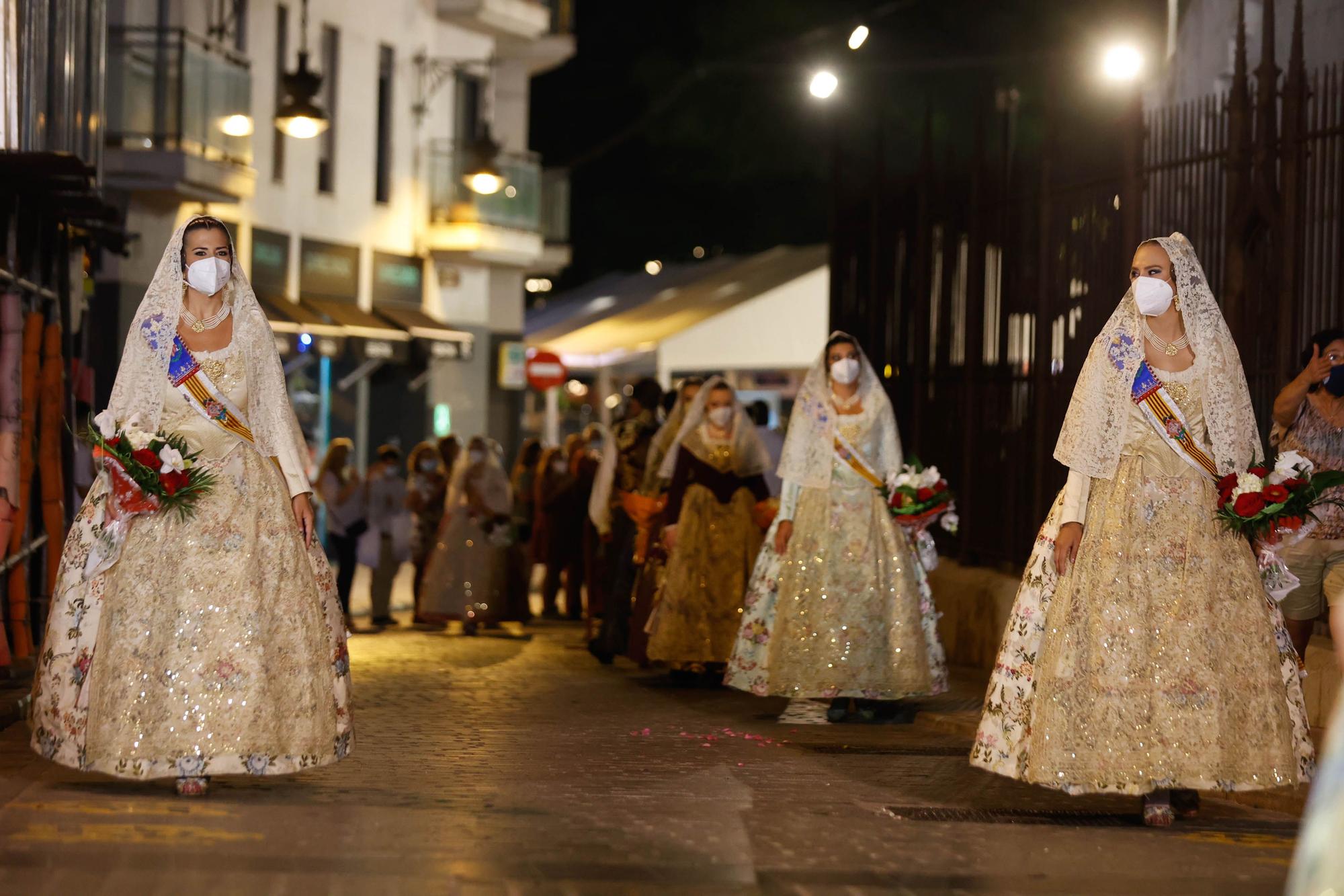 La Fallera Mayor y su Corte de Honor cierran la Ofrenda más atípica