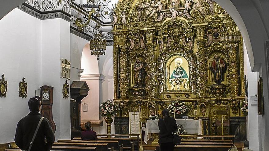 La tuna y la banda del Humilladero rinden este año su especial homenaje a la patrona de Cáceres