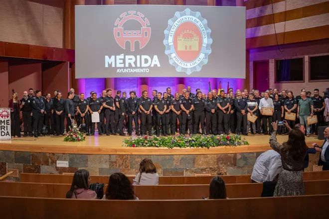 Mérida celebra el día de su Policía Local
