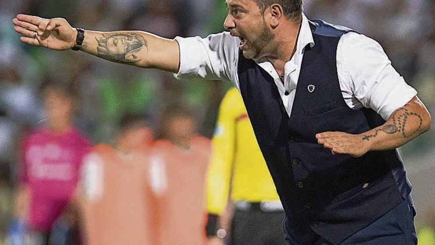 Antonio Mohamed, durante un partido con Monterrey.