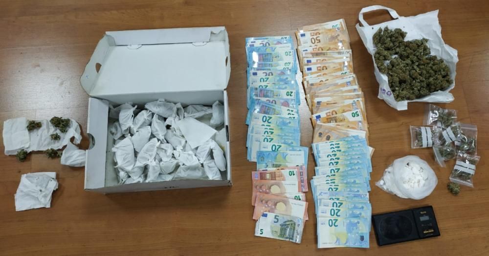 Redada en Verge de Lluc: La Policía Nacional y Local de Palma intervinieron ayer tarde casi 5.000 euros y 450 gramos de cocaína y marihuana en la redada