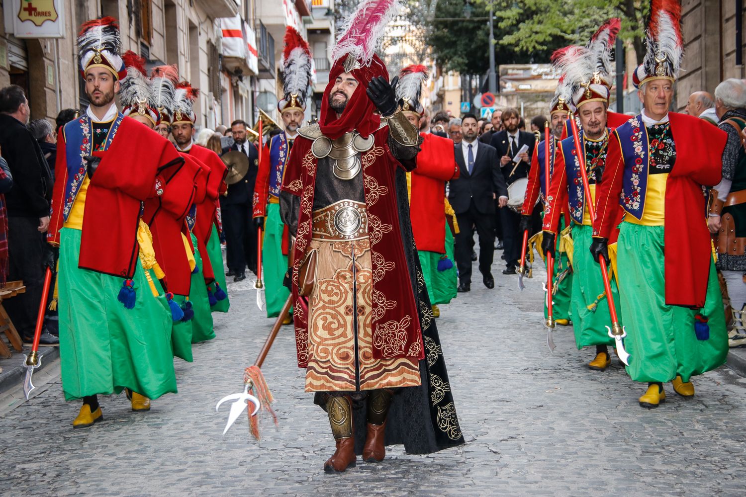 La Diana llena las calles de fiesta en Alcoy