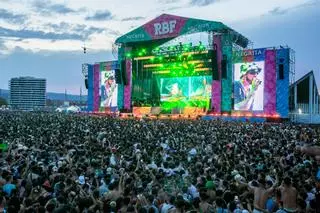 Reggaeton Beach Festival Barcelona 2024: horarios, artistas y cómo llegar
