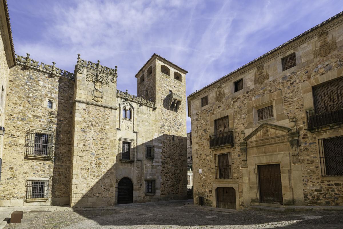 Palacio de los Golfines de Abajo