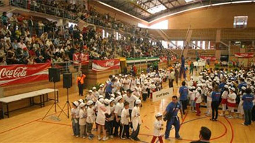 1.500 niños llenan La Granadilla en la clausura de las Escuelas Deportivas