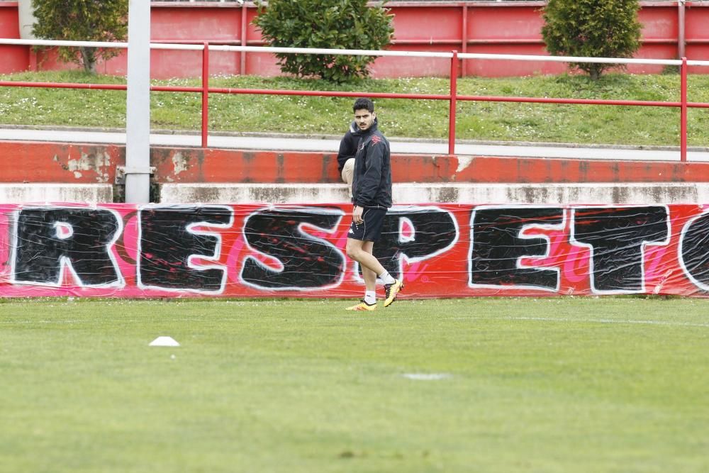 Entrenamiento del Sporting tras su regreso de Málaga