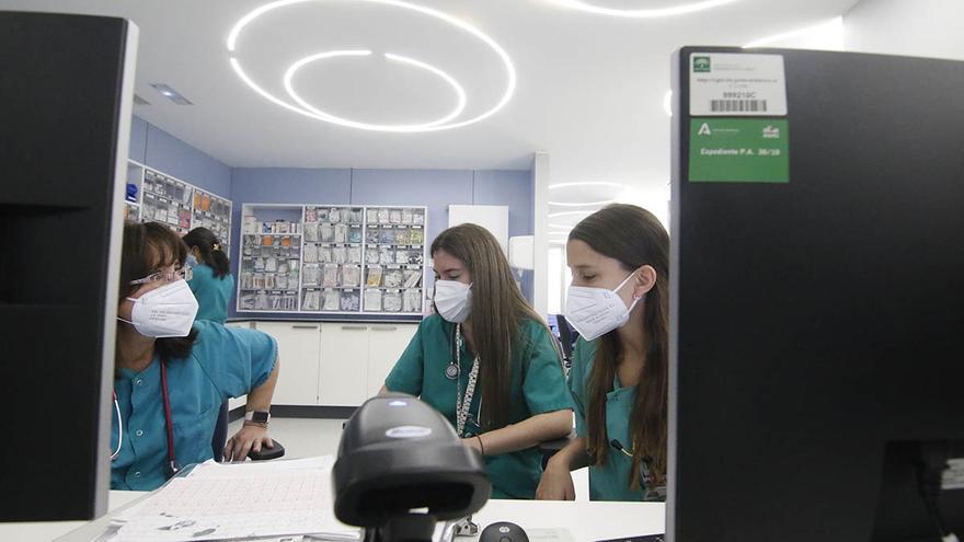 La nueva uci pediátrica del Reina Sofía triplica su espacio para atender a unos 400 pacientes al año