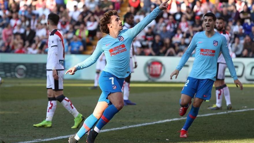 Griezmann y la fortuna alivian al Atlético (0-1)