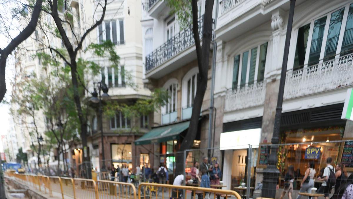 Obras de renovación de canalizaciones del Ciclo del Agua en la calle San Vicente
