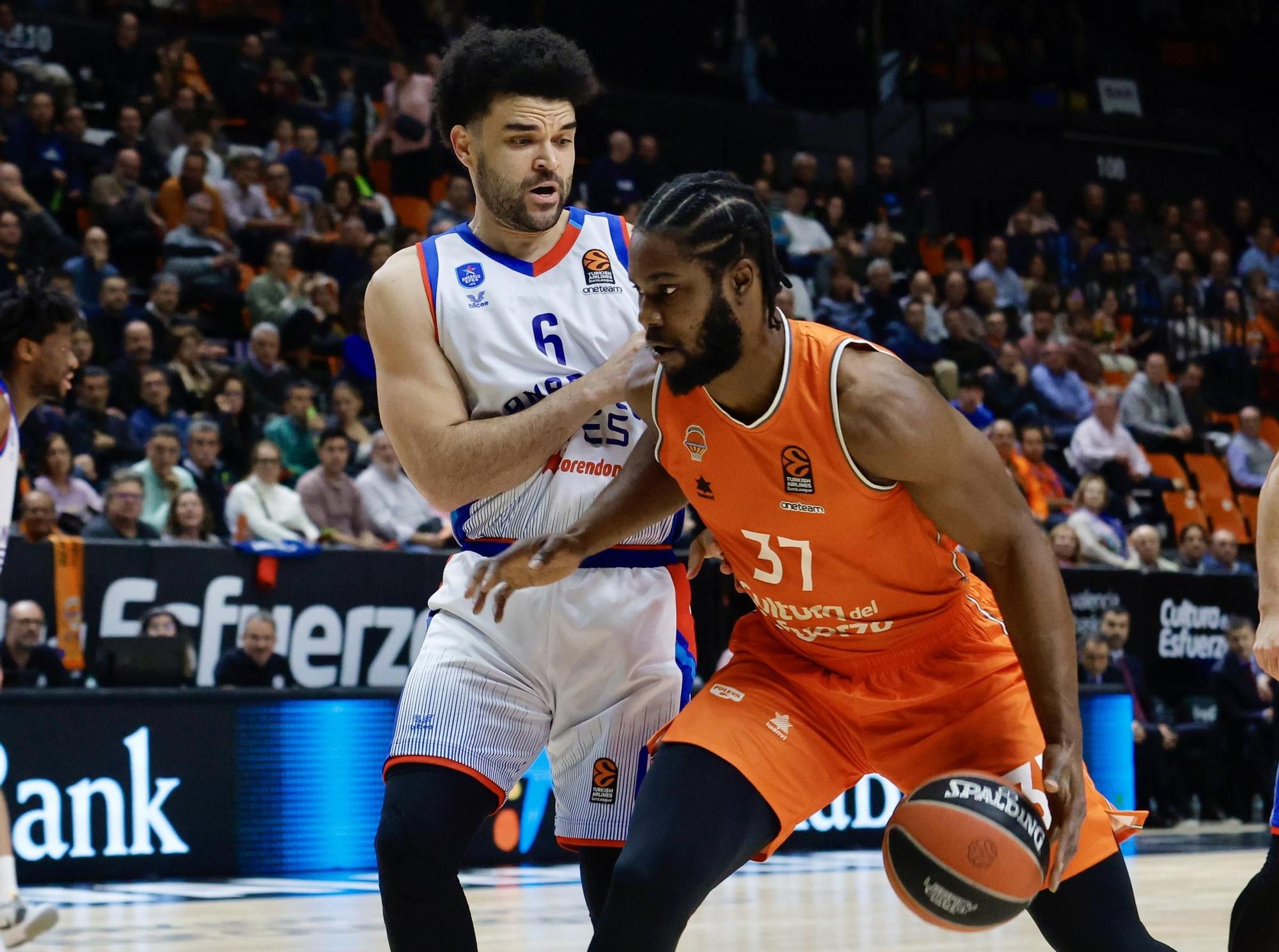 Valencia Basket - Anadolu Efes en imágenes