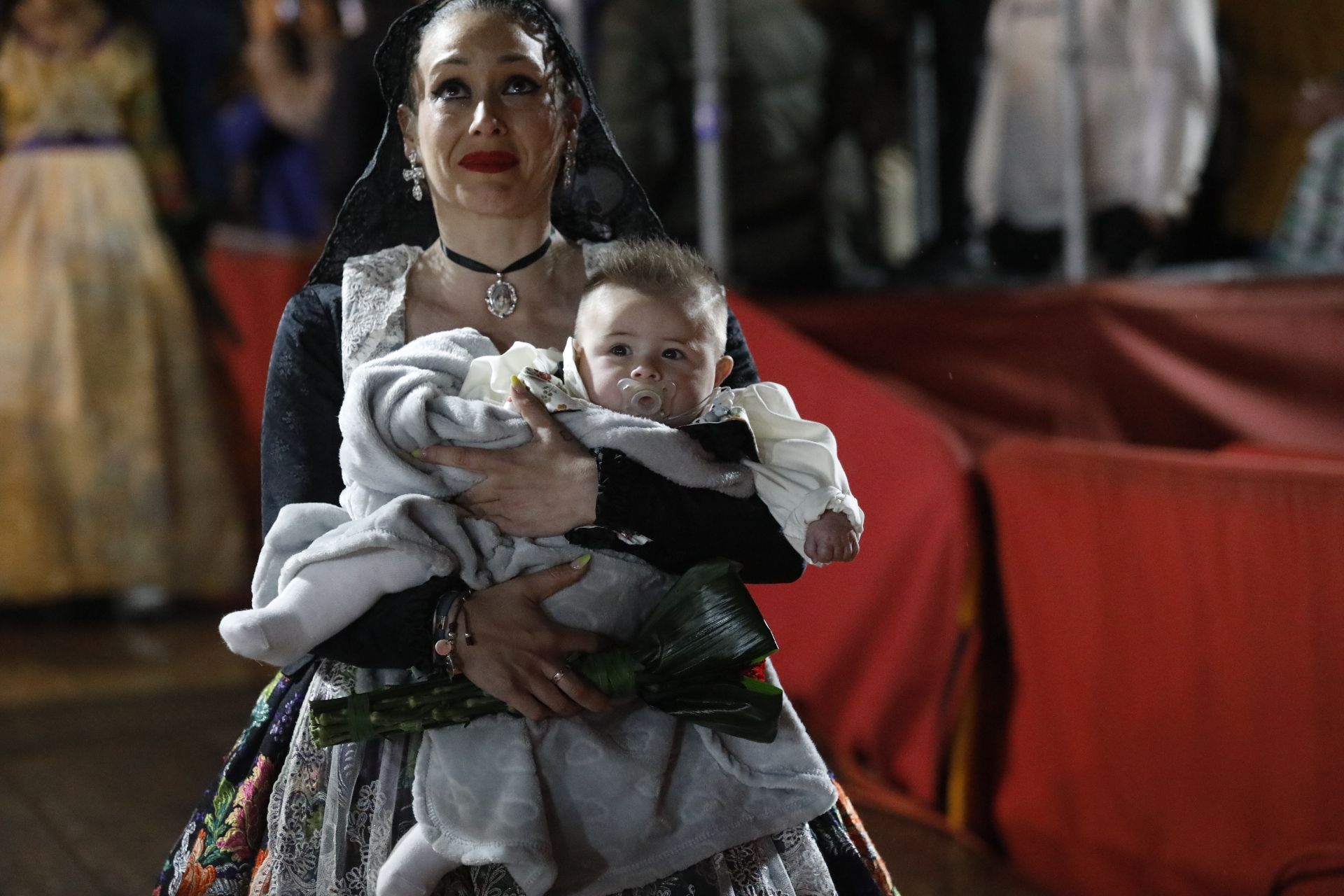 Búscate en el primer día de ofrenda por la calle Quart (entre las 22:00 a las 23:00 horas)