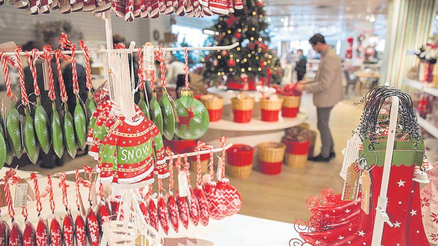 Las contrataciones en la campaña de Navidad caerán este año en la Región por la inflación