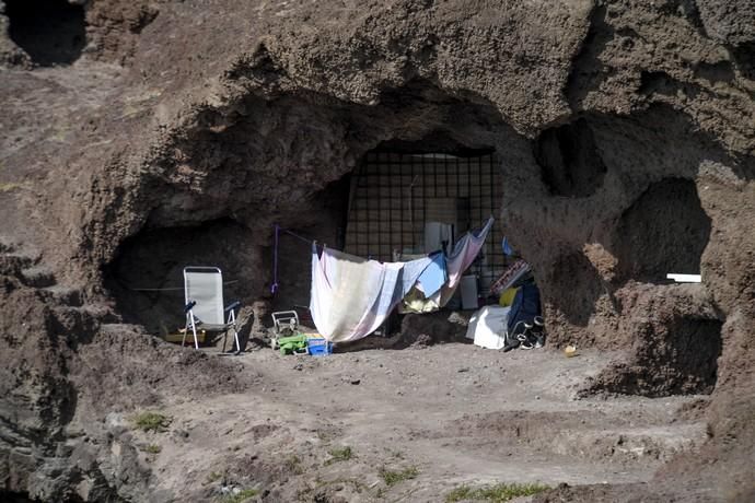 LAS PALMAS DE GRAN CANARIA 16-01-2019 LAS PALMAS DE GRAN CANARIA. Reportaje sobre el abandono de la cueva de Los Canarios. Reportaje sobre el abandono de la cueva de Los Canarios.  FOTOS: JUAN CASTRO