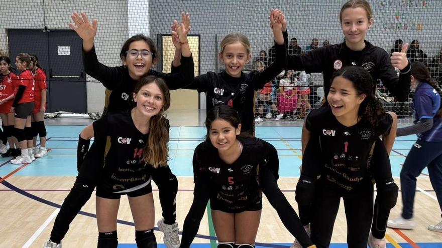 Las chicas del CV Arenas compitieron en el Real de Gandia