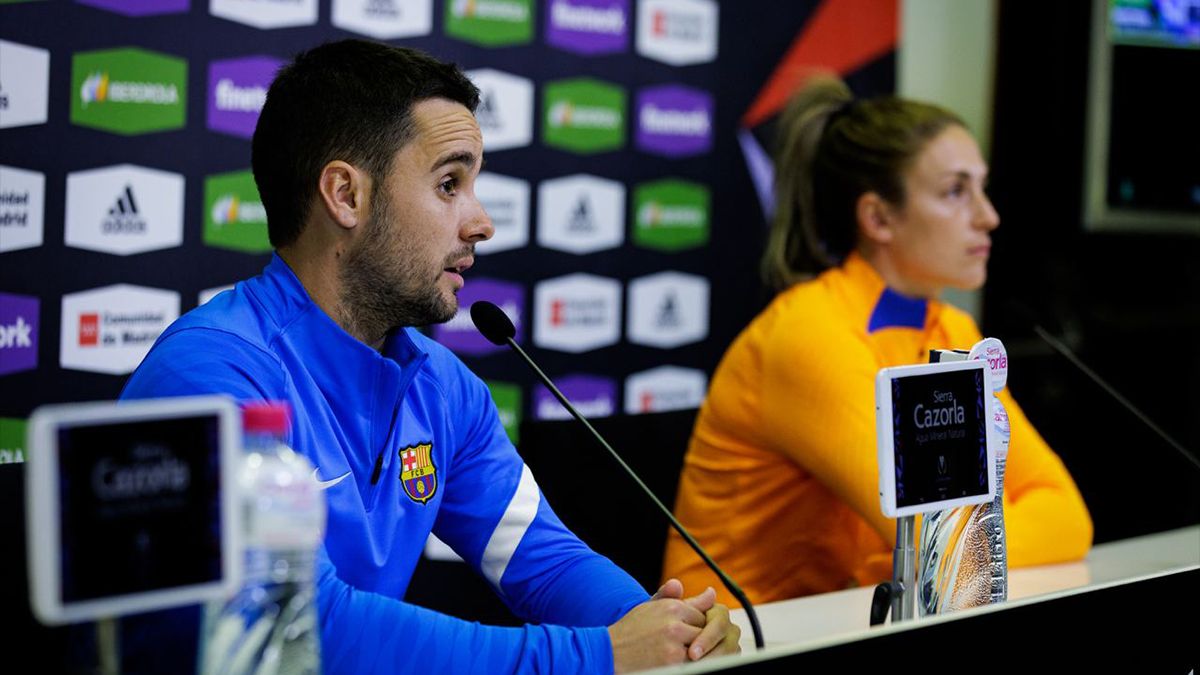 Giráldez en rueda de prensa