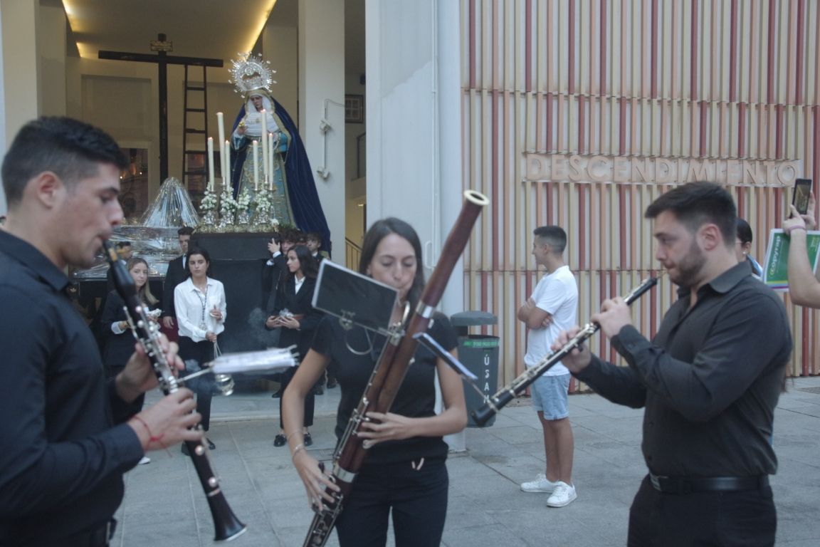 El traslado de la Virgen de las Angustias, en imágenes