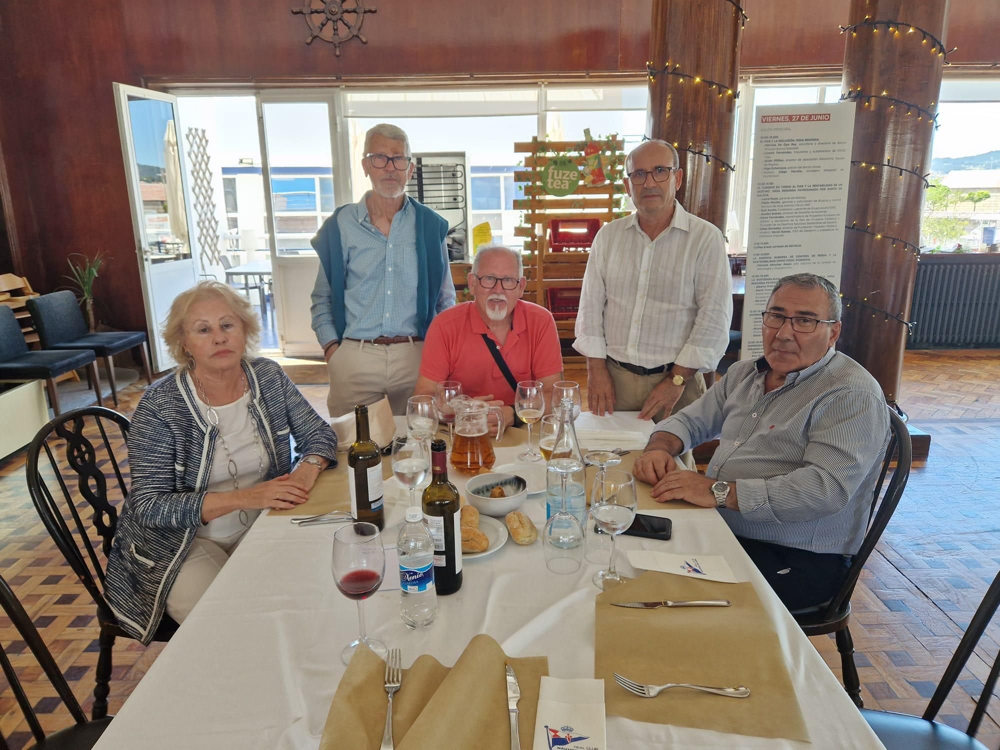 Risas y anécdotas en la comida anual de «A Morriña de Pescanova»