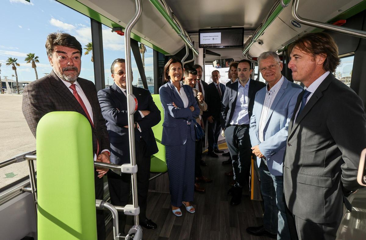 Presentacion de los nuevos autobuses híbridos y electricos de Vectalia