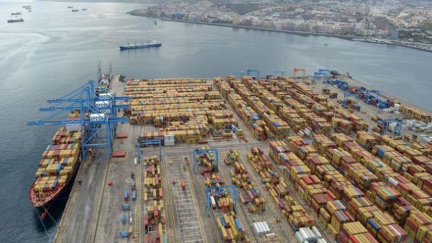 Vista del muelle de contenedores del puerto de Las Palmas el pasado año. | yaiza socorro