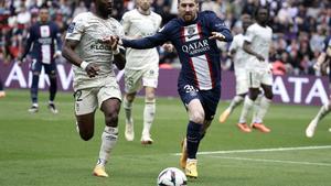Lionel Messi, en acción durante el último encuentro de Liga ante el Lorient. EFE/EPA/CHRISTOPHE PETIT TESSON