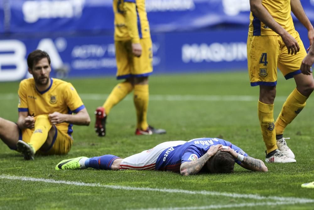 El partido entre el Oviedo y el Alcorcón, en imágenes