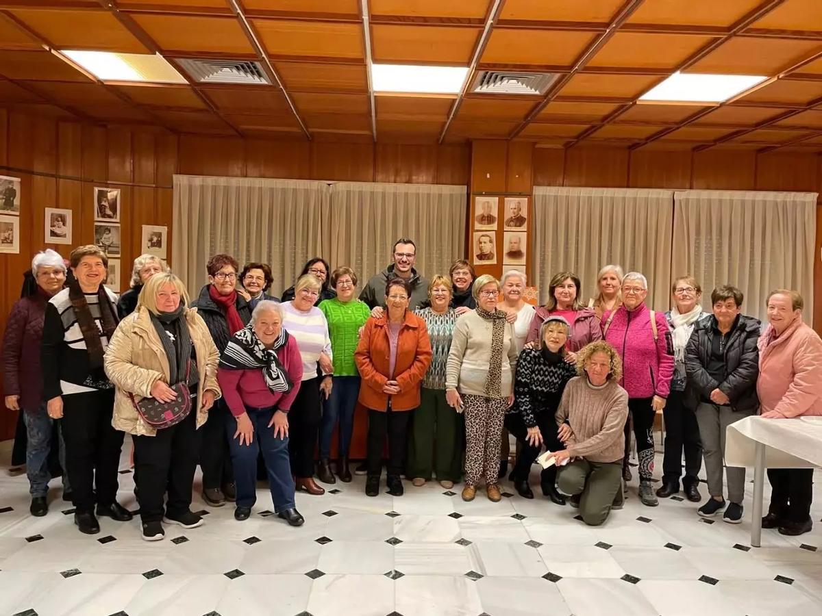 Un grupo de mujeres de Daimús, en una imagen de 2025