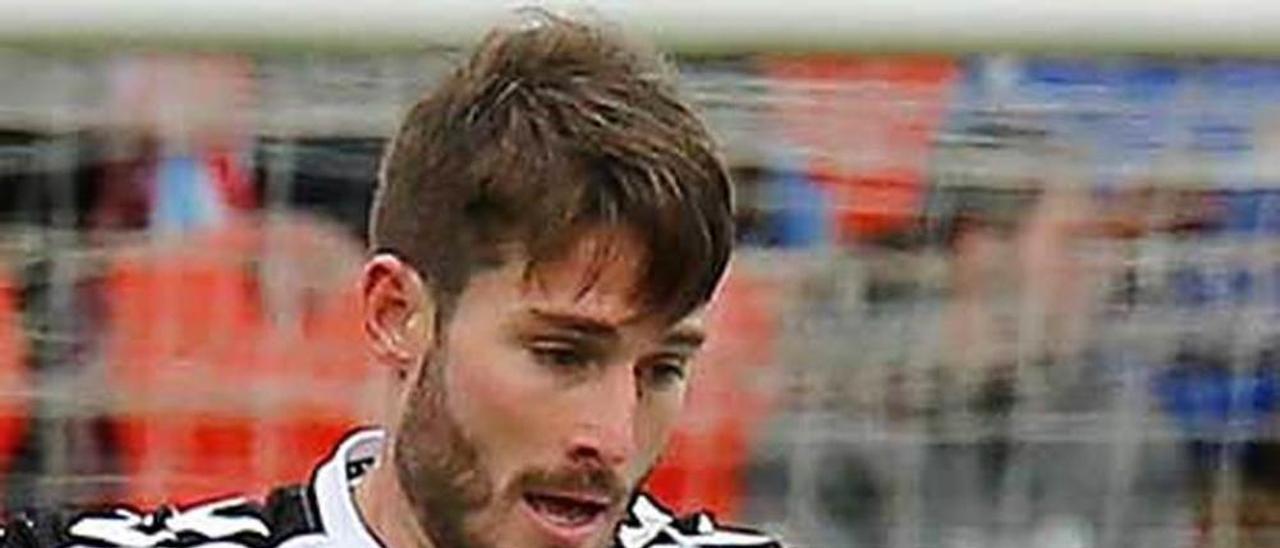 Jon Erice, en un partido con el Albacete.