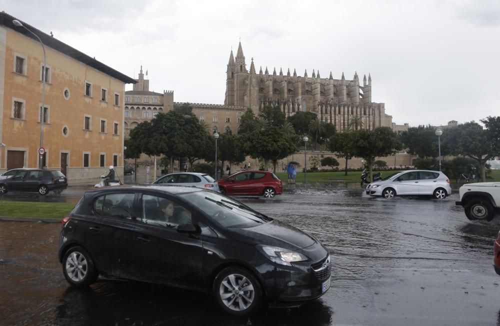 Jornada en Palma marcada por la lluvia