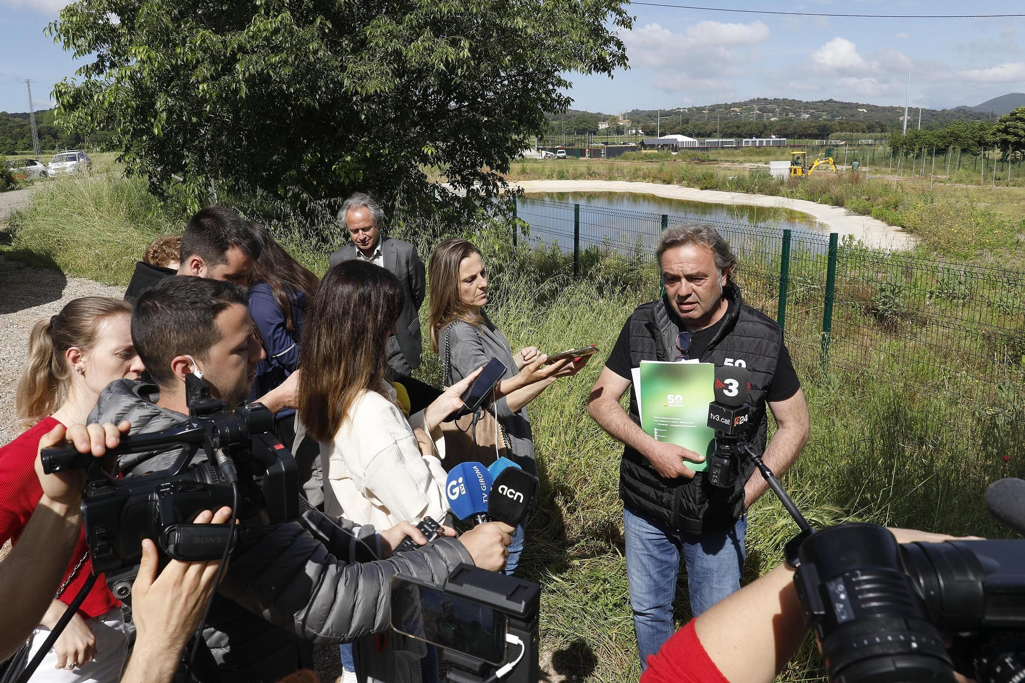 Les fotos de naturalistes, pagesos i veïns per aturar la segona fase de la ciutat esportiva del Girona a Vilablareix