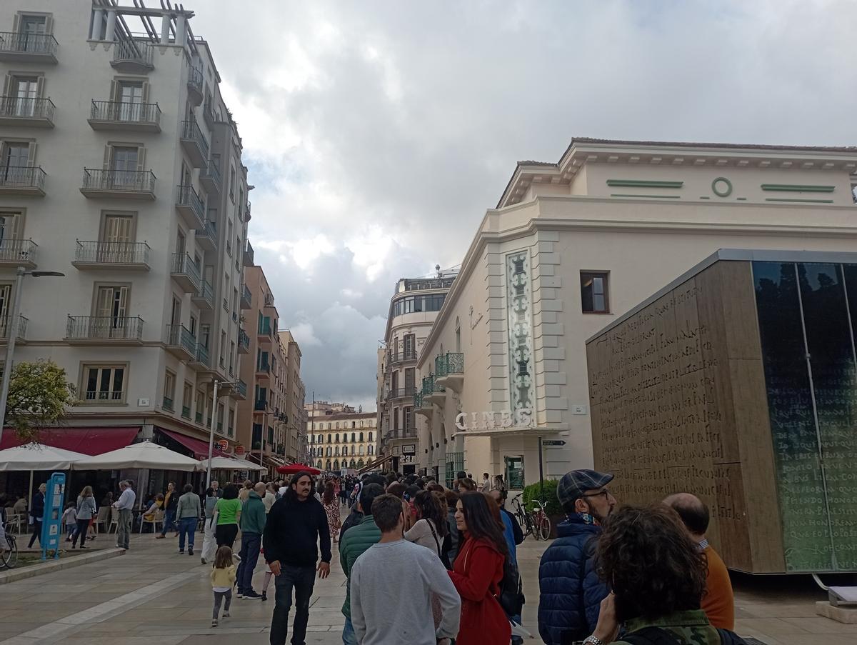 Colas el martes en el Albéniz, en el estreno del documental.